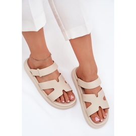 Zapatillas de goma de mujeres con cinturón beige 8