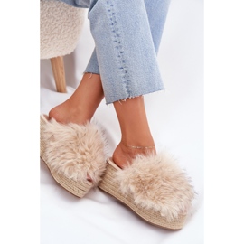 Cuñas de mujeres con cuña con piel y trenza beige 5