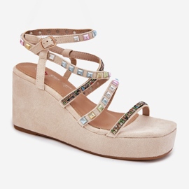 Sandalias para mujeres para cuña con decoración en rayas beige 4