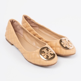 Ballerinas beige hechas de cuero ecológico 3