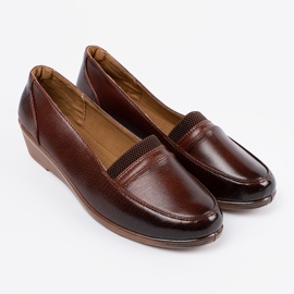 Shelvt Zapatos en una cuña baja marrón 2
