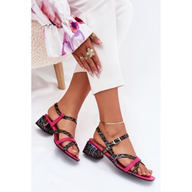 Sandalias de cuero para mujeres en la publicación con Maciejka Stripes 06959-39 Fuksja rosado 6