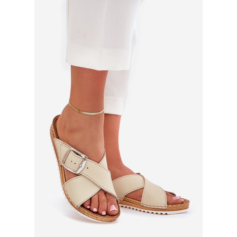 Chanclas de cuero para mujeres con beige de hebilla de inblu VO0004GU 1