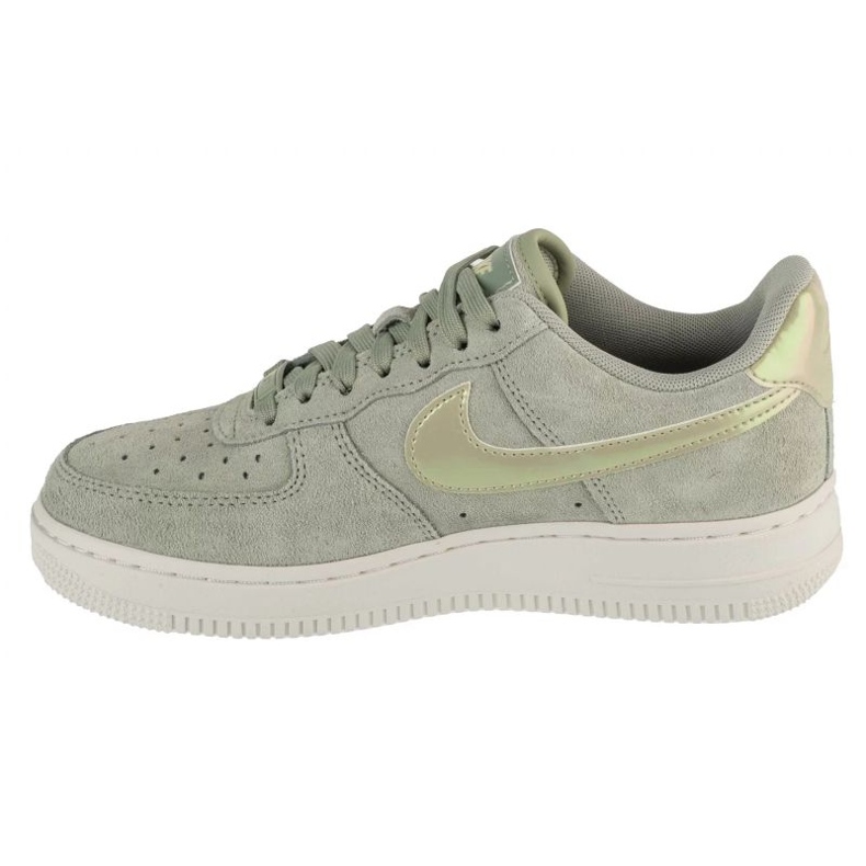 Nike Air Force 1 07 SE en HJ4401-300 verde 1