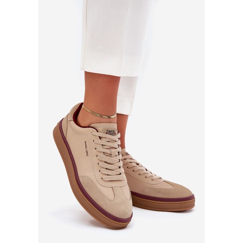 Zapatillas de deporte de cuero para mujeres Big Star de Daniel Lopez SS2D4007 Beige 1