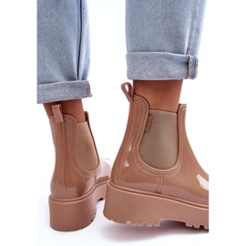 Botas de agua lacadas para mujeres en la plataforma Big Star MM274396 beige 2