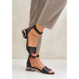 Sandalias Piel Con Tacón Plateado Laura Messi 2143 Negro 3