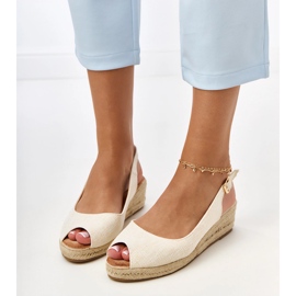 Sandalias beige alpartrilles en la cuña nevarez 7