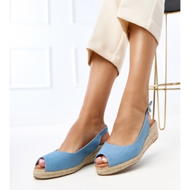 Sandalias de aluminosas azules en la cuña Nevarz 2