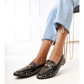 Mocasines negros decorados con sementales de Lea 2 Mocasines negros decorados con sementales de Lea 2