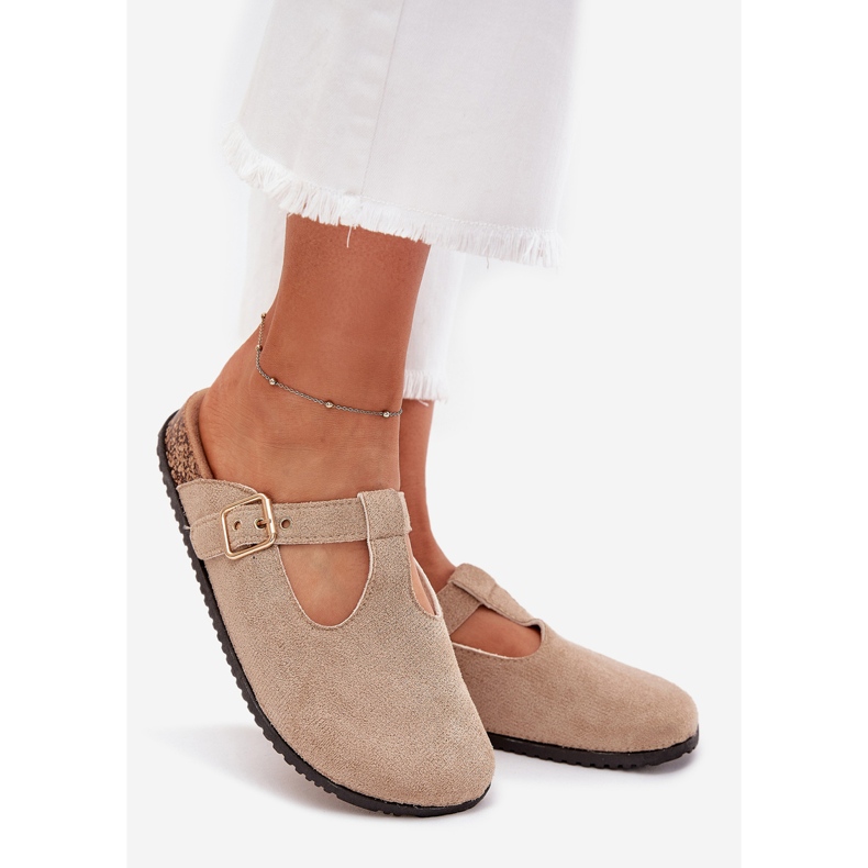 Boto Zapatillas de mujer zuecos con una abrazadera dorada beige lirina 1