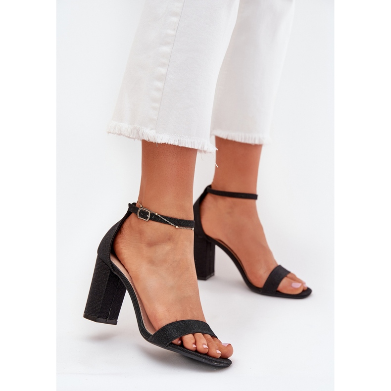 Boto Sandalias de mujeres brillantes en el poste negro de Kavina 2