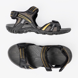 Shelvt Sandalias de trekking negras con acentos amarillos 5