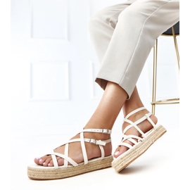 Sandalias de alparto beige en la plataforma Verata 2