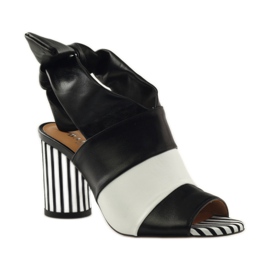 Badura 7787 sandalias atadas mujer blanco negro 1