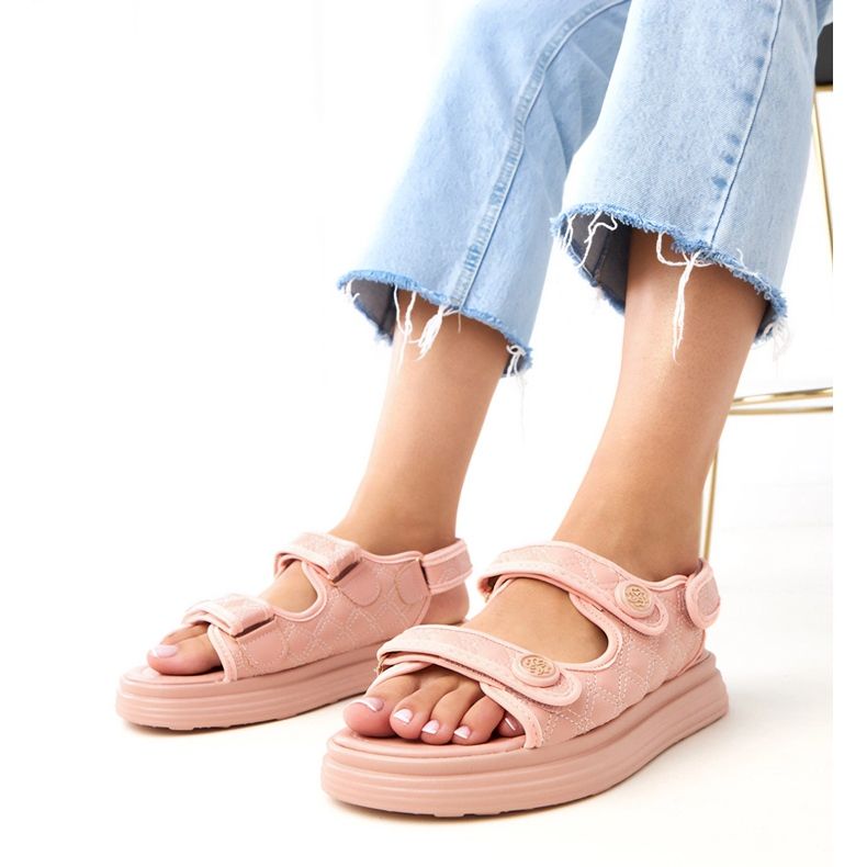Sandalias rosadas con cinturones de barba ajustables 1