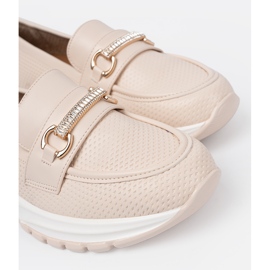 Shelvt Mocasines beige ligeros con un elemento dorado decorativo 1