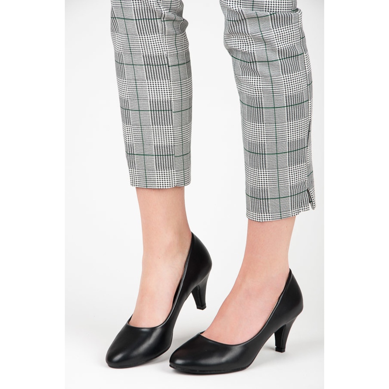 Bella Star Bombas de negocios clásicas negro 1