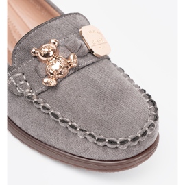 Shelvt Zapatos grises con un oso de peluche dorado 6