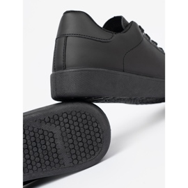 Shelvt Zapatillas negras con un acabado mate y un cordón negro 1