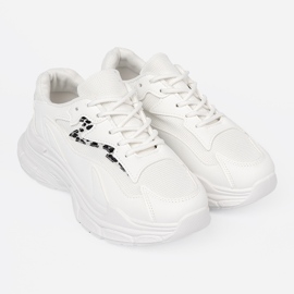 Shelvt Zapatos deportivos blancos con acento decorativo 4