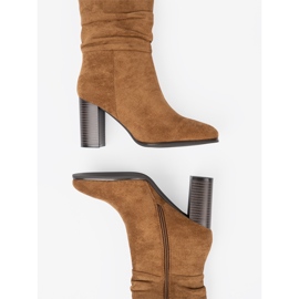 Shelvt Botas de caramelo con una parte superior y talón arrugadas 4