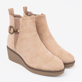 Shelvt Botas para mujeres beige en una cuña cómoda y baja 2