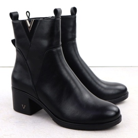 Botas para mujeres en el poste aislado Black Vinceza 58581 negro 2