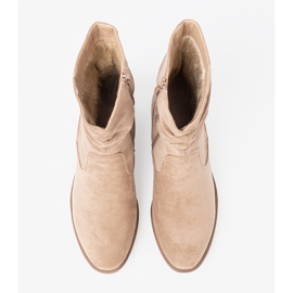 Shelvt Botas beige con una parte superior arrugada 4