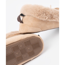 Shelvt Zapatillas de color beige cálidos como mocasines con arco 1