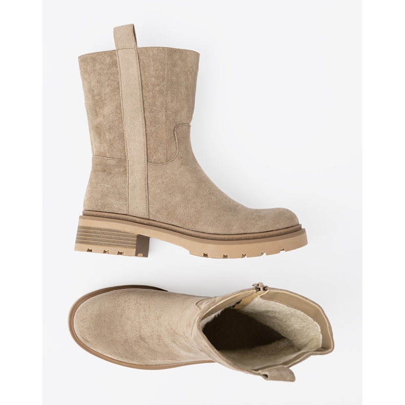 Shelvt Botas beige en una suela gruesa con tobillo superior 2 Shelvt Botas beige en una suela gruesa con tobillo superior 2