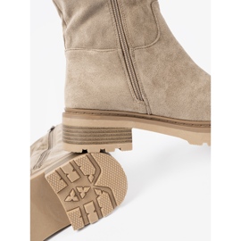 Shelvt Botas beige en una suela gruesa con tobillo superior 1