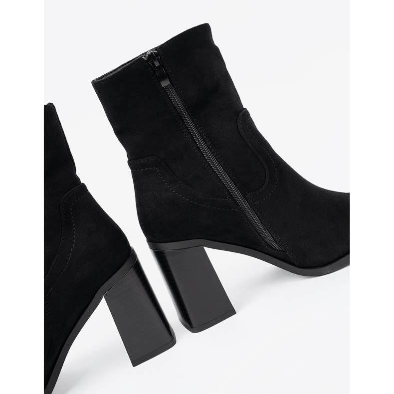 Shelvt Tacones altos negros con un corte clásico 1 Shelvt Tacones altos negros con un corte clásico 1