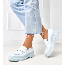 Mocasines azules hechos de seraphina ecológica 2