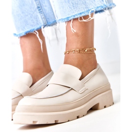Mocasinas beige hechas de seraphina ecológica 5