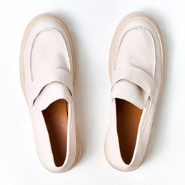 Mocasinas beige hechas de seraphina ecológica 6