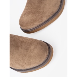 Shelvt Botas beige elegantes con un cómodo talón 1