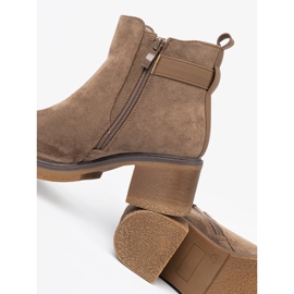 Shelvt Botas beige elegantes con un cómodo talón 2