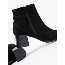 Shelvt Botas negras elegantes con una elegante decoración negro 1