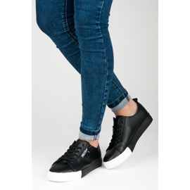 Zapatillas en la plataforma negro 4