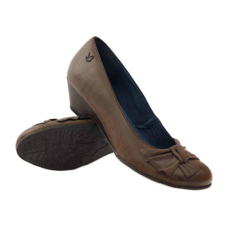 Zapatos de salón de mujer con lazo Caprice 22307 marrón multicolor 3
