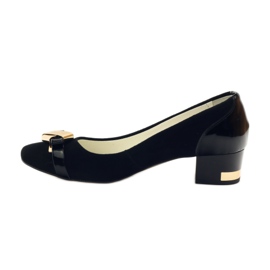 Zapatos de salón negros con decoración Neścior dorada amarillo 2