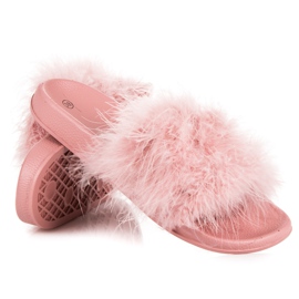 Zapatillas con pelo rosado 5