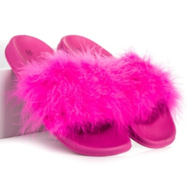 Zapatillas con pelo rosado 6