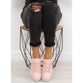 Zapatillas rosas rosas en una suela alta. rosado 3