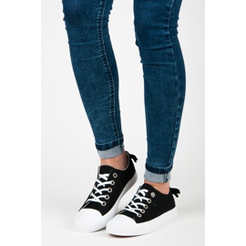 Zapatillas negras con lazo negro 1