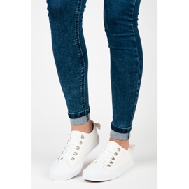 Deportivas blancas con lazo blanco 1
