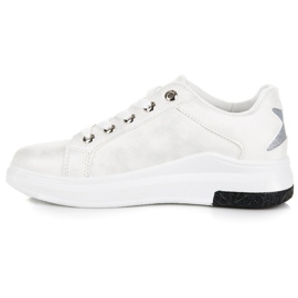 Deportivas blancas con estrella blanco 3