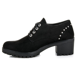 Seastar Zapatos negros en el puesto. 3