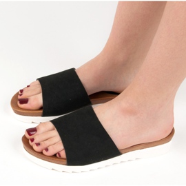 Babuchas vinceza ante negro 2